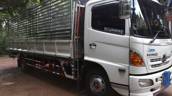 ขาย FC9JLLA  175 แรง  ปี 56  รถพร้อมใช้งาน สภาพป้ายแดง