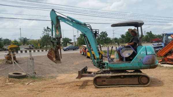 นำเสนอครับ รถขุด แบคโฮ 2 in 1 พร้อมหัวเจาะ ขุดได้ เจาะได้ในตัวเดียว KOMATSU PC 30-7E เก่าญี่ปุ่นแท้ นำเสนอครับ รถขุด แบคโฮ 2 in 1 พร้อมหัวเจาะ ขุดได้ เจาะได้ในตัวเดียว KOMATSU PC 30-7E เก่าญี่ปุ่นแท้