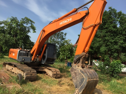 ขายแบคโฮ ฮิตาชิ EX200 รุ่น 2 ราคา 600,000.-