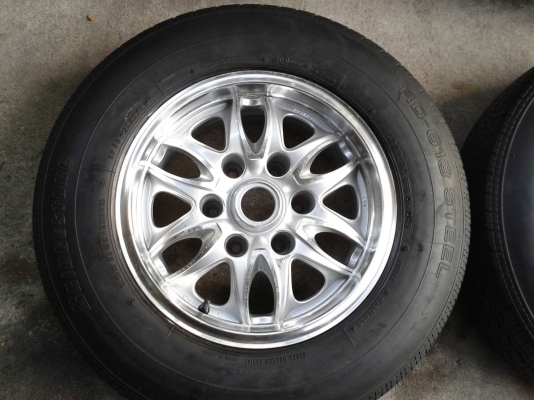 ยาง Yokohama 205/55R16ปี13 สวยๆ 4 เส้น ราคา 2000 บาท ยาง Yokohama 205/55R16ปี13 สวยๆ 4 เส้น ราคา 2000 บาท