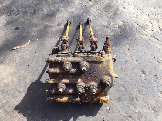 ขายคอนโทรรถตัก 3500 บาท