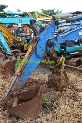 รถขุด KOBELCO SK027