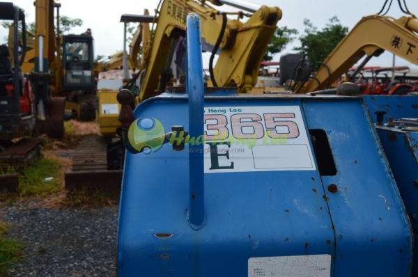 รถขุด KOBELCO SK027