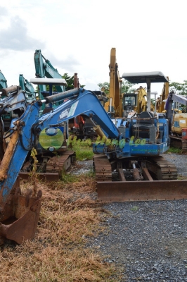 รถขุด KOBELCO SK027