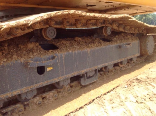 ขายKOMUTSU PC200-7 ชั่วโมงทำงานน้อย ช่วงล่างเต็ม สีเดิมสวยๆ รถสภาพพร้อมใช้ ขายKOMUTSU PC200-7 ชั่วโมงทำงานน้อย ช่วงล่างเต็ม สีเดิมสวยๆ รถสภาพพร้อมใช้