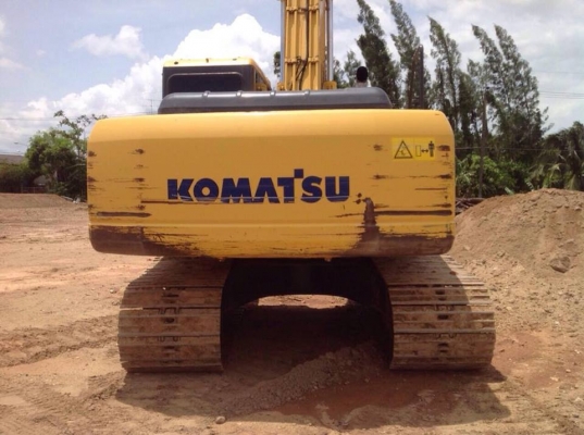 ขายKOMUTSU PC200-7 ชั่วโมงทำงานน้อย ช่วงล่างเต็ม สีเดิมสวยๆ รถสภาพพร้อมใช้ ขายKOMUTSU PC200-7 ชั่วโมงทำงานน้อย ช่วงล่างเต็ม สีเดิมสวยๆ รถสภาพพร้อมใช้