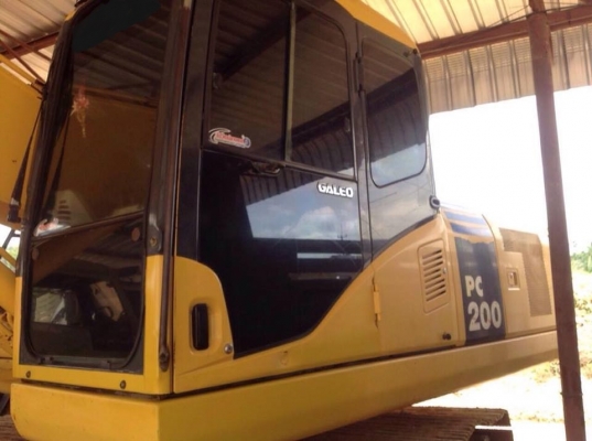 ขายKOMUTSU PC200-7 ชั่วโมงทำงานน้อย ช่วงล่างเต็ม สีเดิมสวยๆ รถสภาพพร้อมใช้ ขายKOMUTSU PC200-7 ชั่วโมงทำงานน้อย ช่วงล่างเต็ม สีเดิมสวยๆ รถสภาพพร้อมใช้