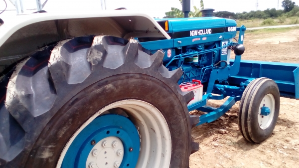 ขาย385000บาท5610   เพลาเดียว  พร้อมทะเบียน0810076640