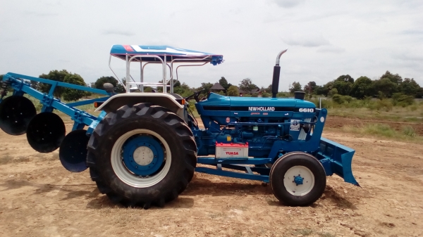 ขาย385000บาท5610   เพลาเดียว  พร้อมทะเบียน0810076640