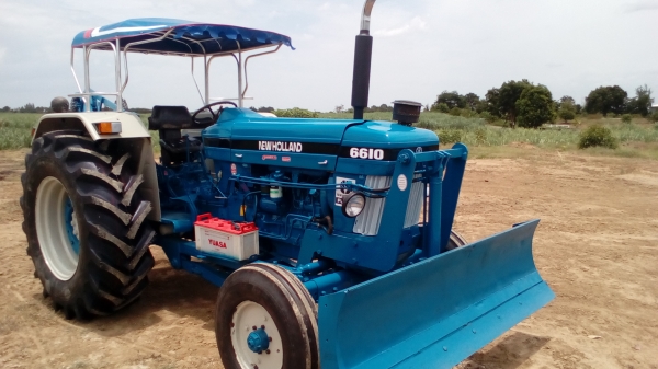 ขาย385000บาท5610   เพลาเดียว  พร้อมทะเบียน0810076640