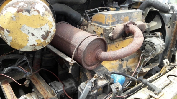 ขายkomatsu pc40-6 ขายตามสภาพ180000อุปกรณ์ครบ