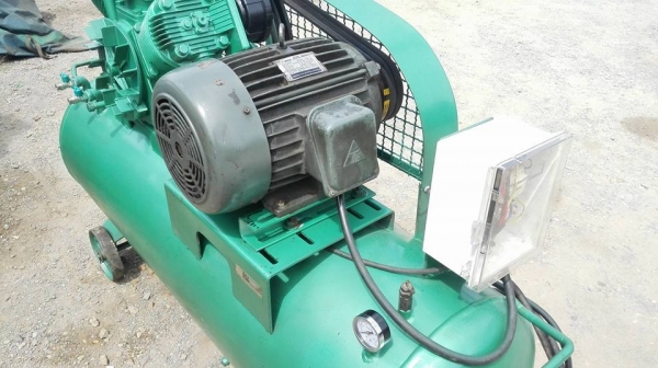 ** SOLD ** ปั้มลม IWATA JAPAN ขนาด 10 HP 300 ลิตร ไฟ 380V เก็บทุกเม็ดเช็คทุกระบบพร้อมใช้มาเทสได้!!