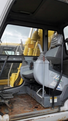 ขายค่ะ..SUMITOMO SH120-A1  มาใหม่  เก่าญี่ปุ่นแท้ค่ะ..4,XXX  ชั่วโมง...แทรค.70...สภาพสวย..เดิมๆๆ..สนใจโทร  089-3818694...ดวงนภา..ค่ะ...