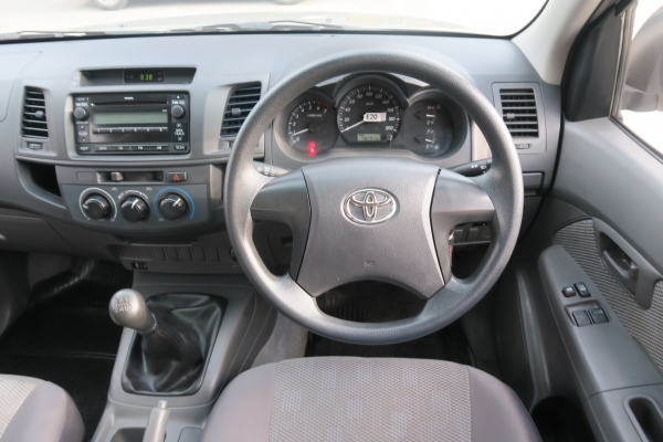 TOYOTA HILUX VIGO CHAMP SMARTCAB 2.7(J)