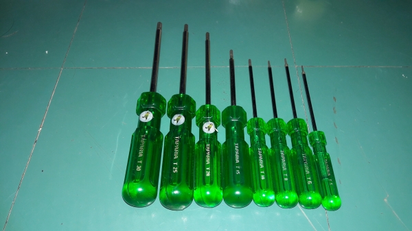 ขายไขควงหัวหกเหลี่ยมชุด8ตัวTAPARIA เก่าเก็บทนทาน