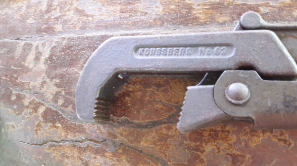 ขายคอม้านอร์เวย์เก่าเหล็กดีKONGSBERG MADE IN NORWAY.ขนาดปากจับ2.5"