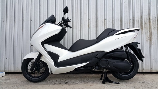 Forza300 ปี 2015 สุดคุ้มใหม่กว่านี้ต้องมือ1เลยครับ ราคาต่อรองได้ Forza300 ปี 2015 สุดคุ้มใหม่กว่านี้ต้องมือ1เลยครับ ราคาต่อรองได้