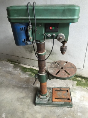 สว่านแท่น HERO