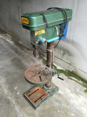 สว่านแท่น HERO