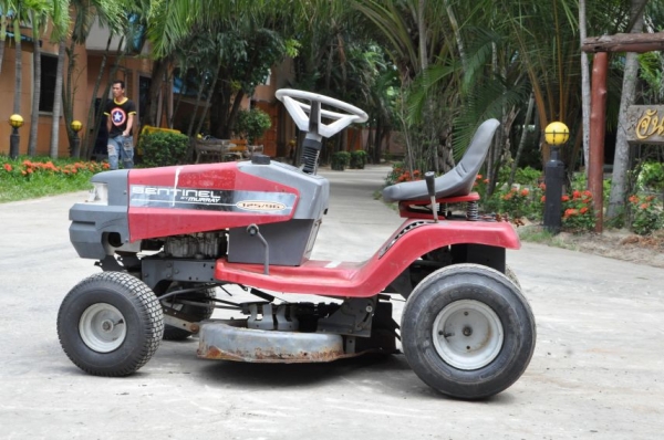 ขายรถตัดหญ้าMURRAY 12.5แรง สวยเดิมจากญี่ปุ่นยังไม่เคยใช้ในไทย 48,000เท่านั้น!!