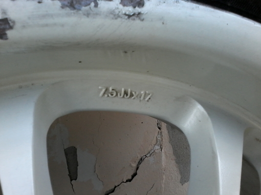 แม๊ก ขอบ 17 แม๊ก ขอบ 17