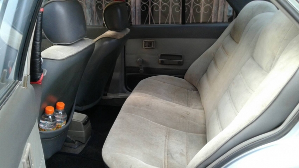 รถเก๋งรถบ้านสภาพOKขายราคามอเตอร์ไซค์