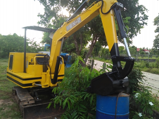 ขายรถแบคโฮ นิสสัน เท่าPC25 เก่านอก