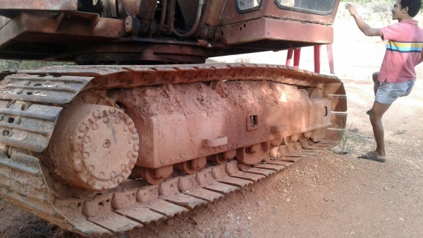 รถขุดHITACHI UH07...รุ่น200 รถเก่าเก็บ ใช้งานได้ปกติ ขายตามสภาพ..
