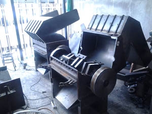 ขายเครื่องบดพลาสติก 15-75แรงม้า (สามารถผ่อนชำระ 12เดือน)สนใจติดต่อ 0837148357 , 0827886234 สิริเครื่องกล