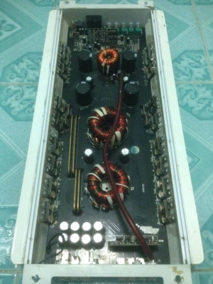แอมป์คลาสดี soundmatch 3000.1d(วัตจริงน่าจะ1800w) มือสองสภาพ ‪#&lrm;ตำหนิ‬ เวลาเปิด-ปิดจะดังปุ๊กแต่พอเปิดแล้วก็ดังปกติ แรงดี เบสเป็นลูก ขับ10&quot;-12&quot;หล่อสบาย ขายตามสภาพ 2150 บาทรวมส่งเอกชนของเคอรี่ สนใจ0892425454 อยู่สระบุรีส่งได้
