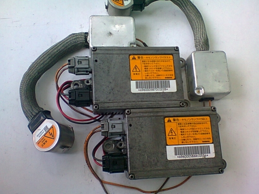 XENON แท้ NISSAN MADE IN JAPAN D2R D2S XENON แท้ NISSAN MADE IN JAPAN D2R D2S