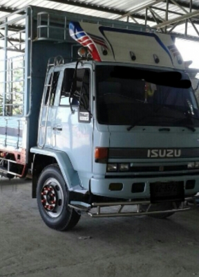 หกล้อนางฟ้าสวยๆ อีซูชุ ร็อค FTR195นางฟ้า ช่วงยาว7.20ม สภาพนางฟ้าสวยจัดเดิมๆพร้อมใช้สุดๆ เล่มทะเบียนพร้อมโอน