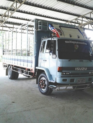 หกล้อนางฟ้าสวยๆ อีซูชุ ร็อค FTR195นางฟ้า ช่วงยาว7.20ม สภาพนางฟ้าสวยจัดเดิมๆพร้อมใช้สุดๆ เล่มทะเบียนพร้อมโอน