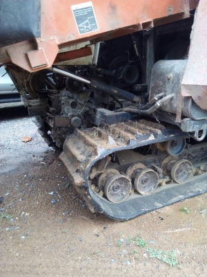 ขายรถเกี่ยวข้าว KUBOTA DC68G ปี54 สภาพพร้อมใช้งาน เอกสารเล่มทะเบียนพร้อมโอน ราคา240,000 สนใจโทร 090-8588220คุณนะ 093-3258446คุณบิว หรือเข้าดูสินค้าอื่นๆได้ที่ www.narong2truck.com หรือ www.truck.in.th/498 หรือเพจFacebook ณรงค์ ซื้อขายรถมือสอง (เว็บไซต์ส่ว