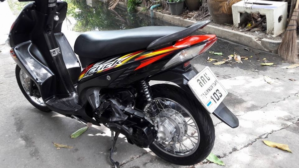 ขายลูกเดียว click 110 ปี 2550 ราคาเบาๆ