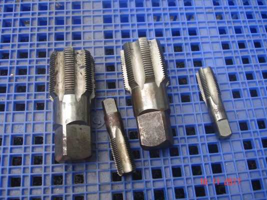 ด่วนลดราคาสุด ๆค่ะ* สว่านแท่นเจาะและต๊าปเกลียว( Milling M20)ตั้งพื้นออโต 2 ระบบในเครื่องเดียวจากไต้หวัน M20 ไฟ380ยี่ห้อDHXMC-VERTEXรุ่นZ5030VF.