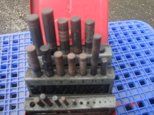 ด่วนลดราคาสุด ๆค่ะ* สว่านแท่นเจาะและต๊าปเกลียว( Milling M20)ตั้งพื้นออโต 2 ระบบในเครื่องเดียวจากไต้หวัน M20 ไฟ380ยี่ห้อDHXMC-VERTEXรุ่นZ5030VF.