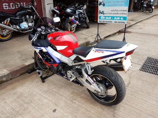 ขายคับ HONDA CBR929 ปี2001 ท่อแต่งฟลูไทเทเนียม เกียร์โยง ยางเต็ม ทะเบียนสวยพร้อมโอนไม่ขาดต่อ ราคา 135000 บาท ส่งได้ทั่วไทยคับ สนใจติดต่อ 081-0578282 FACEBOOK ชาญณรงค์ ป๊อป ชัยอมฤต ไอดีไลน์ POPBIGBIKESAKON คับ สนใจรถสวย ถูก ดี ต้อง POP BIGBIKE SAKONNAKHON