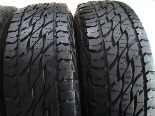 ขายยาง BRIDGESTONE A/T 697 265-70-17 สวยๆ (1ชุด) ขายยาง BRIDGESTONE A/T 697 265-70-17 สวยๆ (1ชุด)