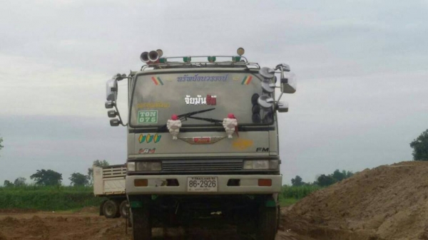 ขายดั้ม2เพลา 3Mแม่เดี่ยว รถสวยสภาพดี เอกสารพร้อมโอน ราคา1,050,000 สนใจโทร 090-8588220คุณนะ 093-3258446คุณบิว หรือเข้าดูสินค้าอื่นๆได้ที่ www.narong2truck.com หรือ www.truck.in.th/498 หรือเพจFacebook ณรงค์ ซื้อขายรถมือสอง (เว็บไซต์ส่วนตัว) หรือFacebook คุณ