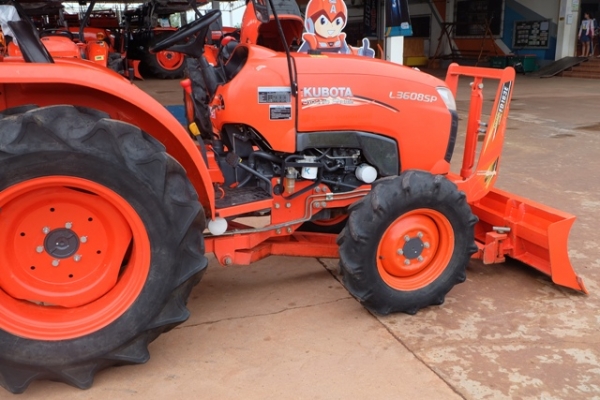 รถไถรุ่น L3608SP ใบมีด + ผาน 1 ตัว ดาวน์ 10,000 บาท โทร089-0111624