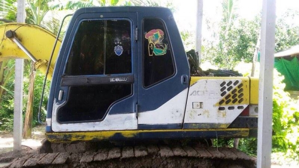 KOBELCO120-3รถพร้อมใช้ช่วงล่างดีเอกสารอินวอยส์ KOBELCO120-3รถพร้อมใช้ช่วงล่างดีเอกสารอินวอยส์