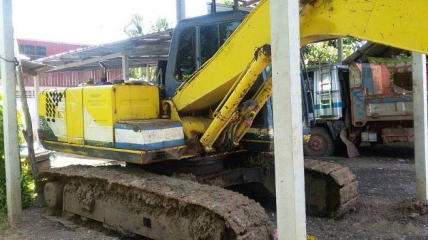 KOBELCO120-3รถพร้อมใช้ช่วงล่างดีเอกสารอินวอยส์