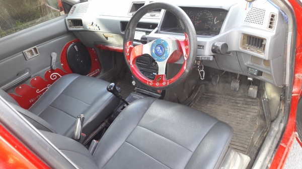 ขาย รถเก๋งถูกๆ กันแดดกันฝน ติดแก้สพร้อม