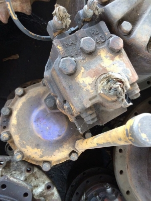 โป๊ะสวิง komatsu pc120-3 เก่า ราคา 45,000 บาท โป๊ะสวิง komatsu pc120-3 เก่า ราคา 45,000 บาท