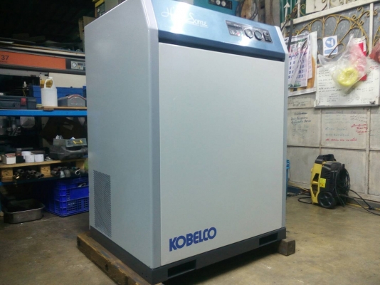 ขาย ROTARY SCREW KOBELCO  HAND SOME 20 HP