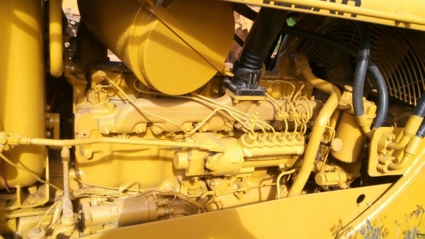 ขายรถแทรกเตอร์ D-5-D ตีนเป็ดช่วงล่าง สวยรถพร้อมใช้งาน