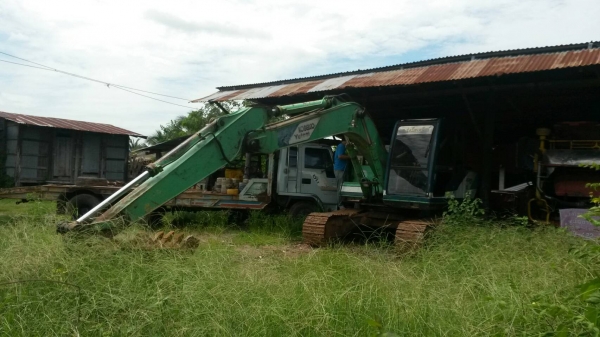 ขายรถแบคโฮ950,000บาท