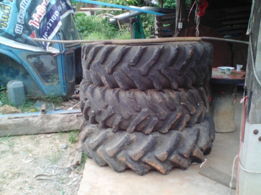 ยางรถไถ