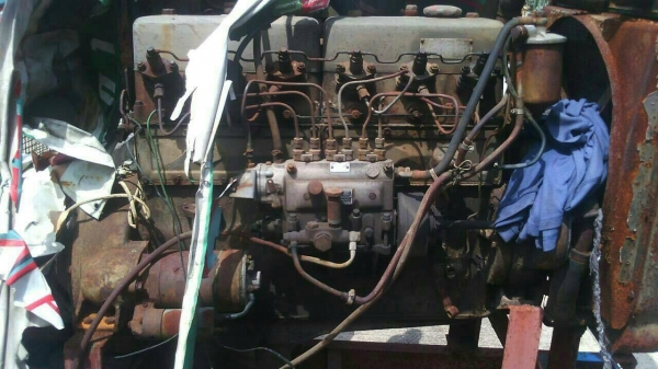 เครื่องสูบน้ำ เครื่อง Hino 6 สูบ  ท่อ 10/12 นิ้ว ขาย 120,000.-